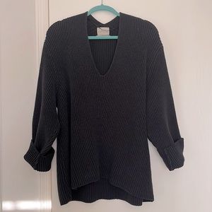 Urban Outfitters Black Ribbed Sweater (Medium)